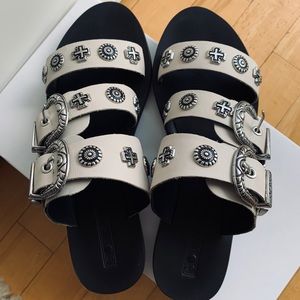 Size 6 Sol Sana Eastwood Slides